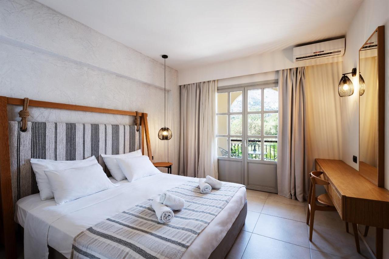 Pedi Beach Hotel Сімі Екстер'єр фото